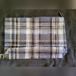 Thirty-One Zipper Pouch